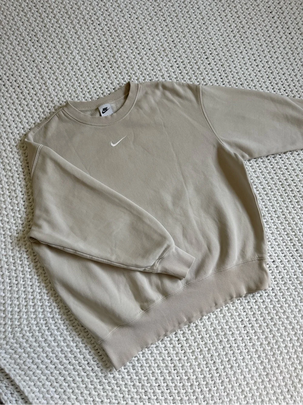 Nike Women's Crewneck Sweatshirt in Light Beige with White Swoosh